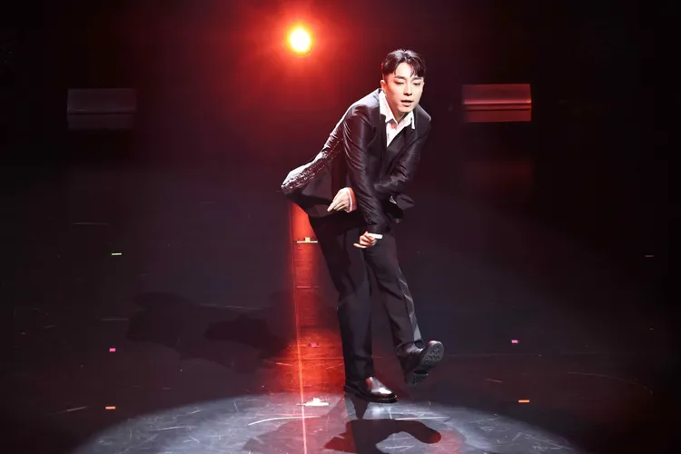 5000舞感極佳，個人秀讓人目不轉睛。施昂強攝