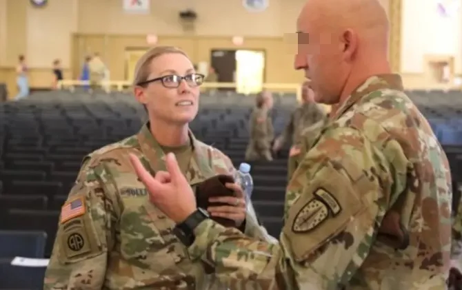 美軍女上校指揮官蘇利文（左）遭控性侵多名男性軍官部屬。圖右男性軍官非受害當事人。翻攝Instagram/5th SFAB