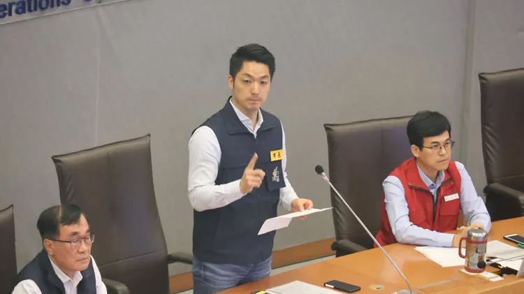 蔣萬安說，防災本就是「料敵從寬、禦敵從嚴」。莊宗達攝