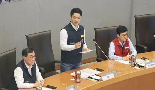 颱風關水門新SOP!蔣萬安踩柯P痛點 「只出不進」警訊後4小時拖吊