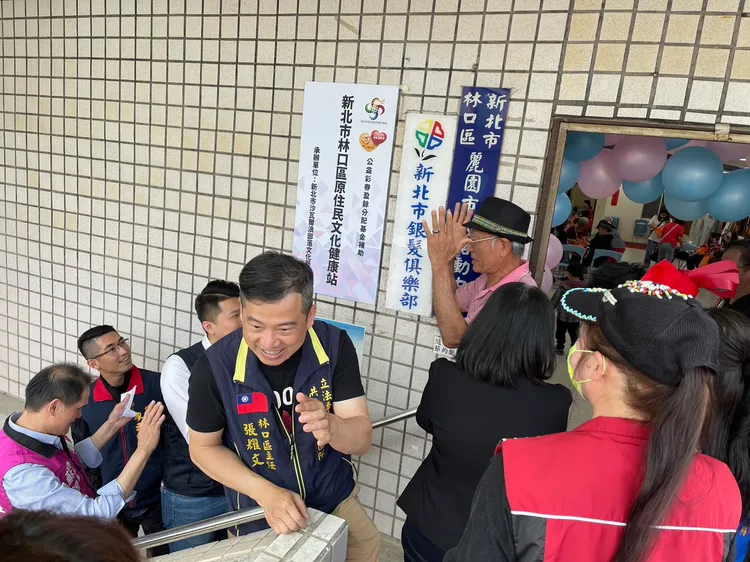 林口區原民文建站今天熱鬧揭牌開幕，成為都會區原民第二個家。原民局提供