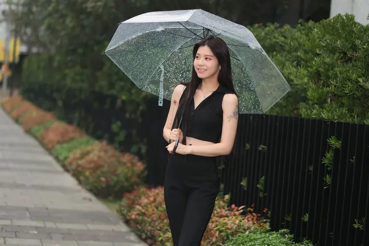 卡洛琳很喜歡看到各種不同風格的自己。彭欣偉攝