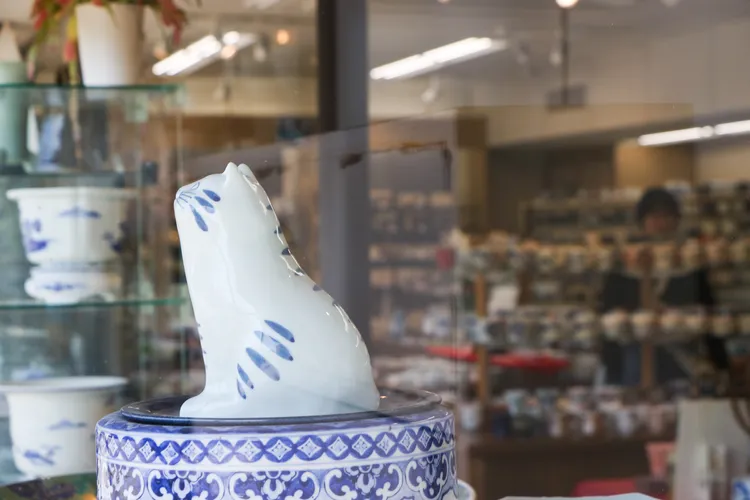 Arita Será有許多販售陶瓷藝品的店家。賴昀岫攝