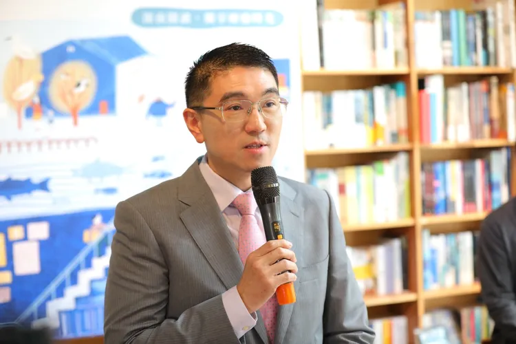 謝國樑說，24小時見書店，會是基隆要邁向書香城市的開始。翻攝畫面