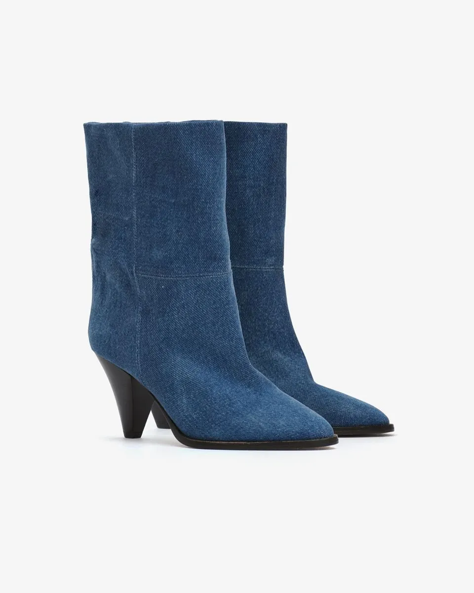 Rouxa丹寧靴，3萬800元。品牌提供