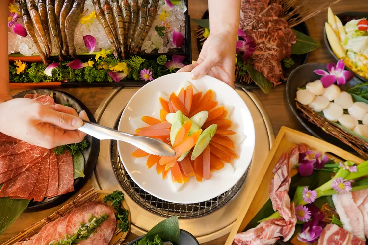 夯下去烏魚子吃到飽。業者提供