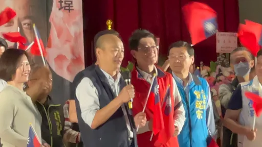 羅明才感恩晚會千人擠爆會場　「辣個男人」現身粉絲狂喊選總統