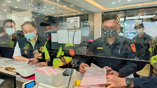 嚴防當鋪違法放貸勾結黑幫　土城警稽查竟驚見7成業者有這些違規