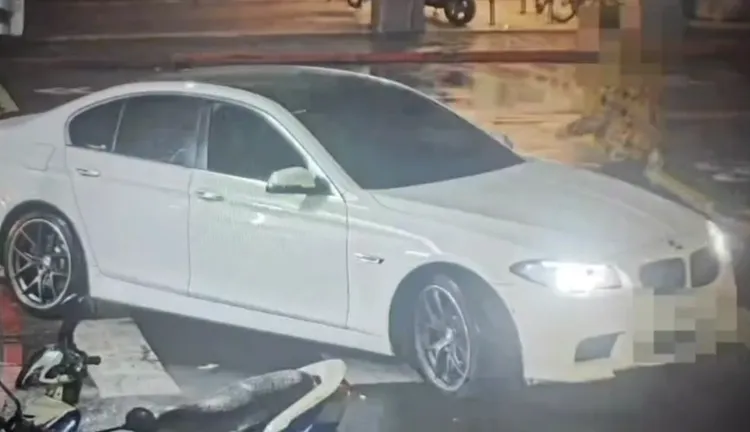 易男沒有真的動手便離開。翻攝畫面