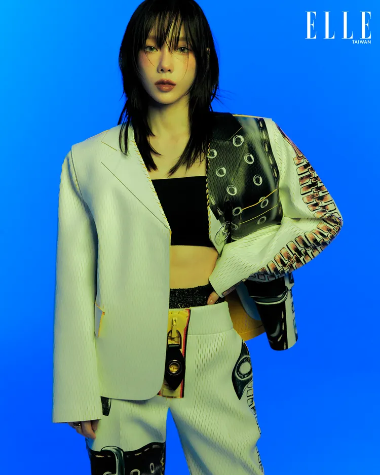 太妍私底下相當愛宅在家，被封為是「宅精靈」。《ELLE》提供