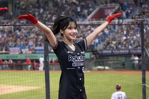 你要的李多慧熱舞影片來了!首戰就站「C」位 樂天球場髮香區暴動了