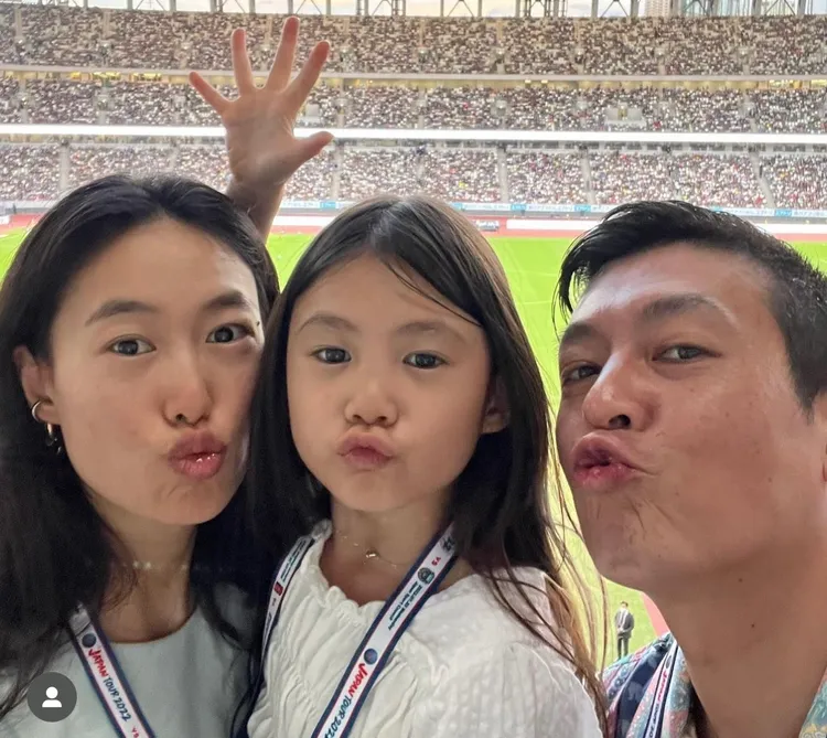 陳冠希一家三口感情融洽。翻攝陳冠希IG