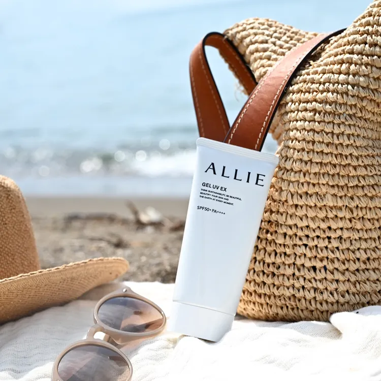 ALLIE全系列成分採用海洋友善配方，包裝採用減塑紙質，為環境盡一份心力。照片提供：台灣鐘紡