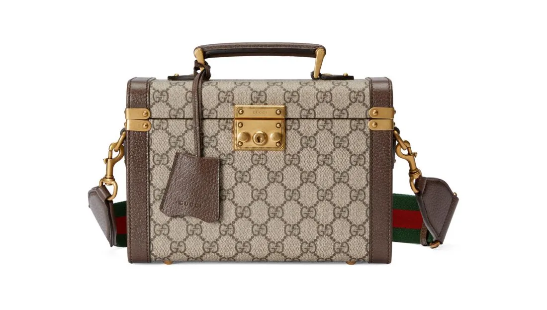 GG提花肩背提箱，12萬9400元。品牌提供