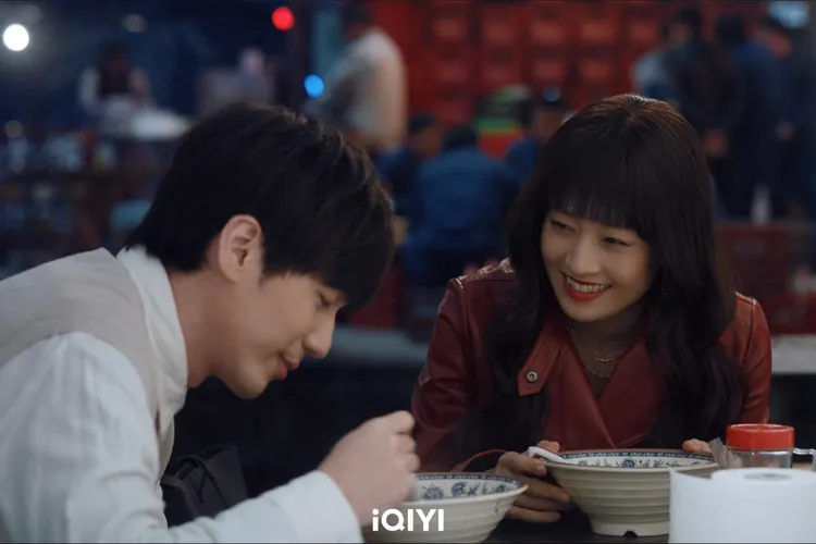 馬伊琍（右）、白宇飾演堂姐弟，從小相依相伴。愛奇藝國際站提供