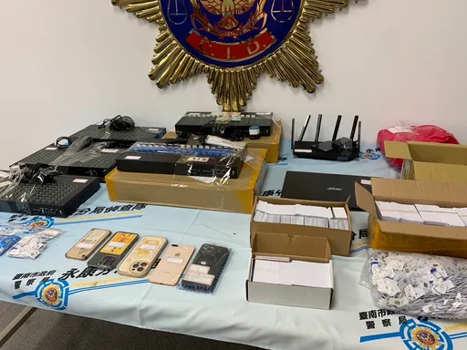 無人機房跨境騙透透　難逃台南警科技偵查！逮3嫌起出3千張人頭卡