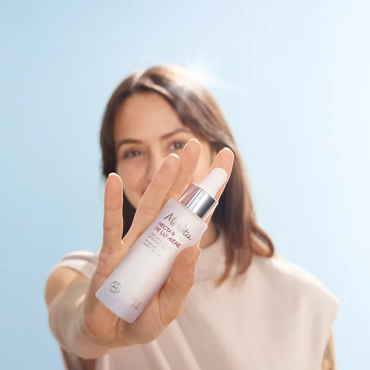 蜜葳特推出全新海洋光萃亮白系列。品牌提供