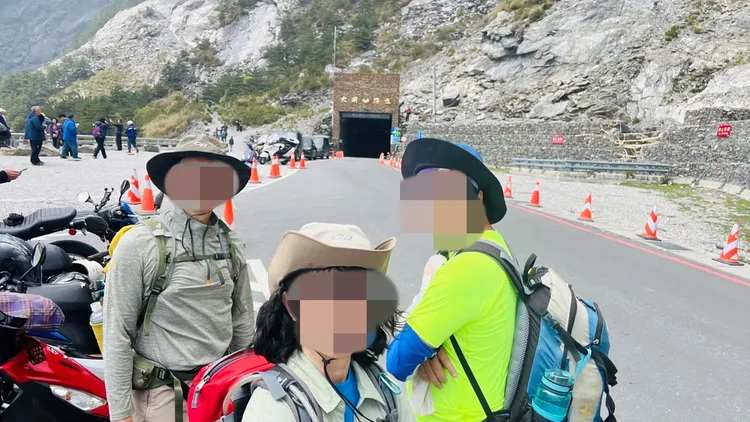 真相大白，「灰白男」是真人！翻攝自「靠北登山大小事」