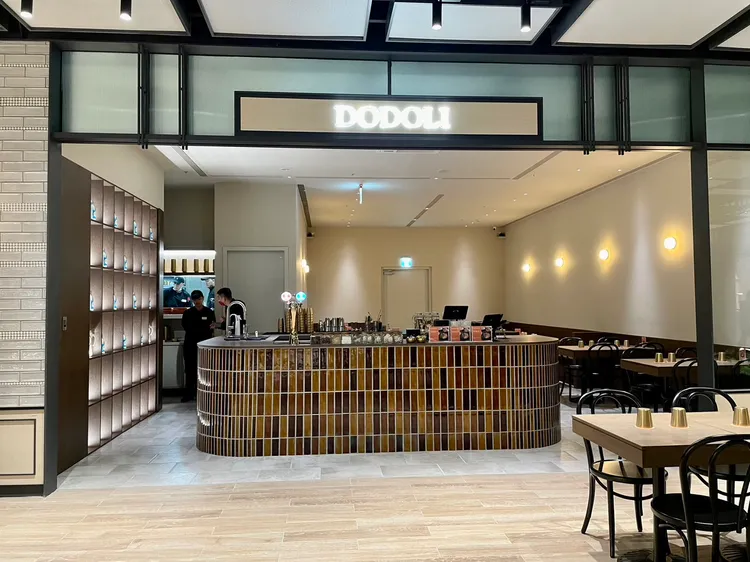 小小樹食姊妹品牌豆豆里，消費不限金額贈迷你泡菜煎餅兌換券。曾仲葳攝