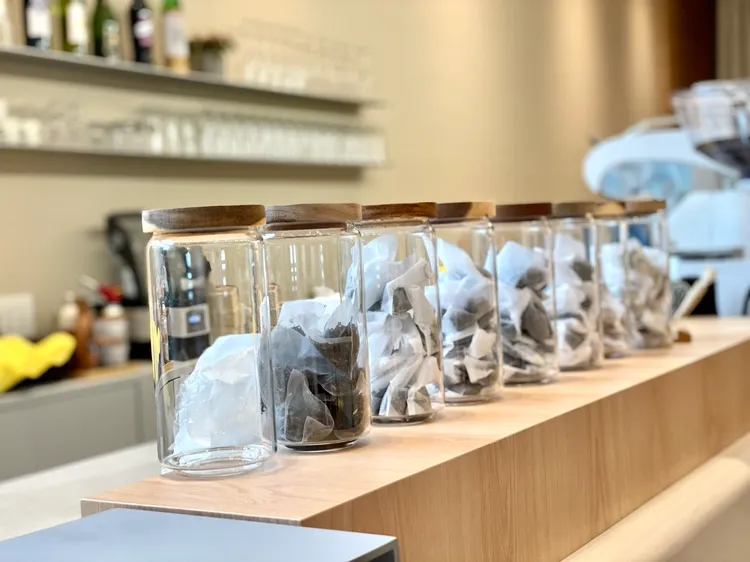 勺日咖啡店第一間百貨商場門店4/29正式對外營運。曾仲葳攝