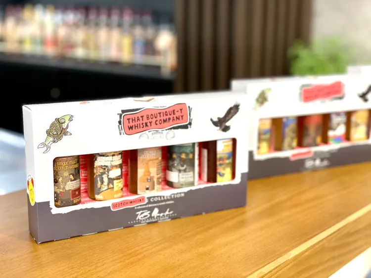 酒如坊蒐羅全球各式烈酒，並以代理來自全世界高級烈酒品牌著稱。曾仲葳攝