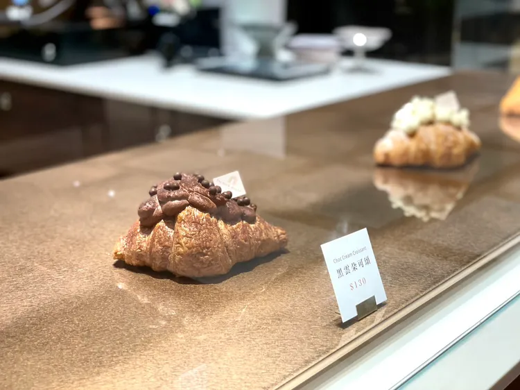 黑雲朵巧克力可頌。曾仲葳攝