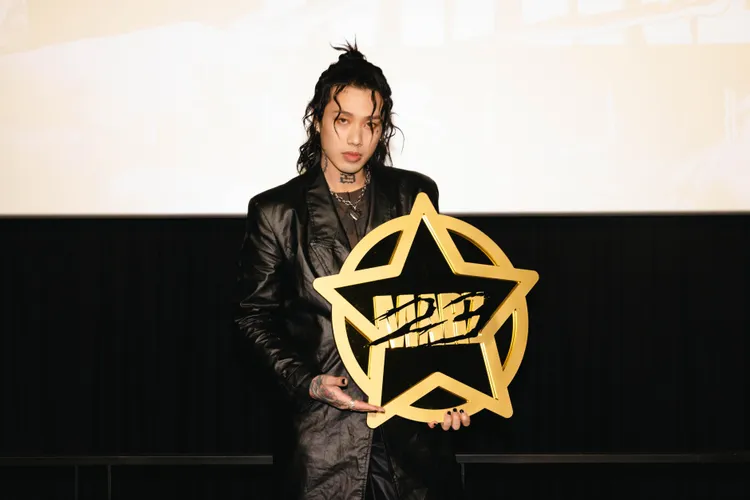 Marz23熬過身心低潮準備迎接兒子誕生。華納提供