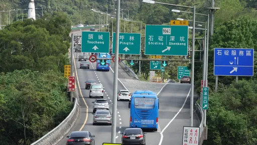 連假終點迎國道13處雷區　避塞攻略看這裡！國5要堵11小時