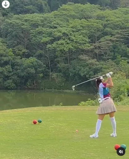 徐靜蕾和黃立行回台打高爾夫球。翻攝徐靜蕾IG