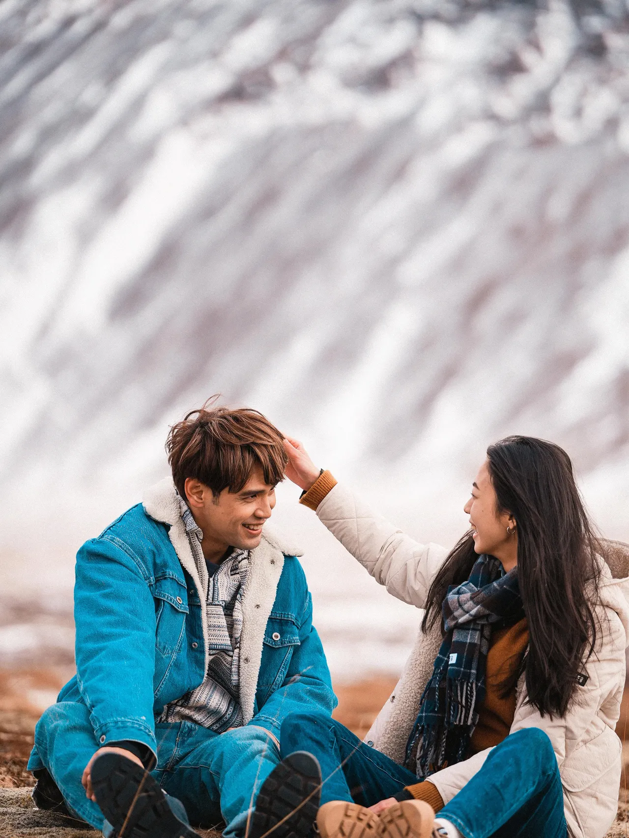 陳零九與女主角在冰島甜蜜互動。滾石唱片提供