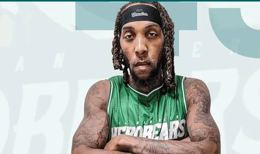 T1台啤英熊洋將夜店爆口角　女友助拳！3人當街打成一團