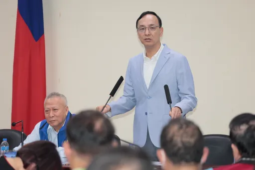 侯友宜拋中華民國「杯水論」! 朱立倫認同:我們的候選人會秉持原則