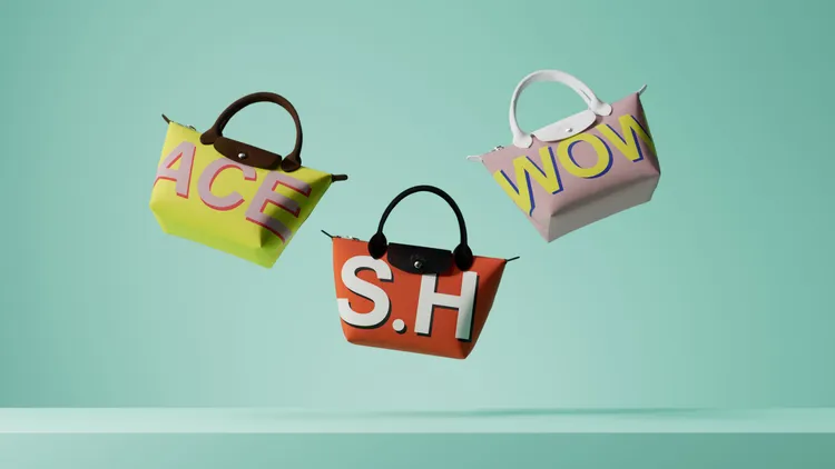 My Pliage Signature系列訂製服務提供4種摺疊包尺寸做選擇，並有16種繽紛色彩和符碼可自由選搭設計。品牌提供