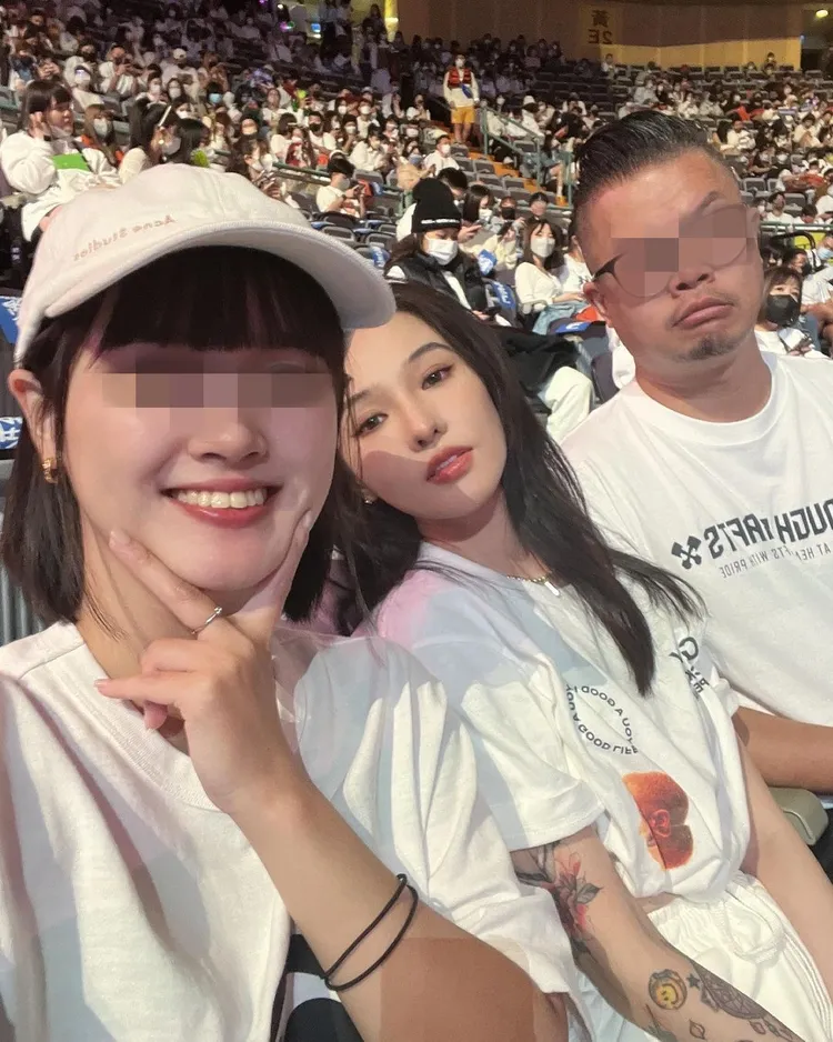 鄭雲燦日前和友人一起去看周湯豪演唱會。翻攝鄭雲燦IG