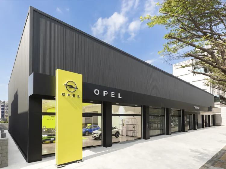 Opel展間均以德國原廠認證最新規範打造。業者提供