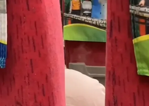 台鐵車廂內冒煙影片曝光　乘客傻眼！竟是有人在「做這事」