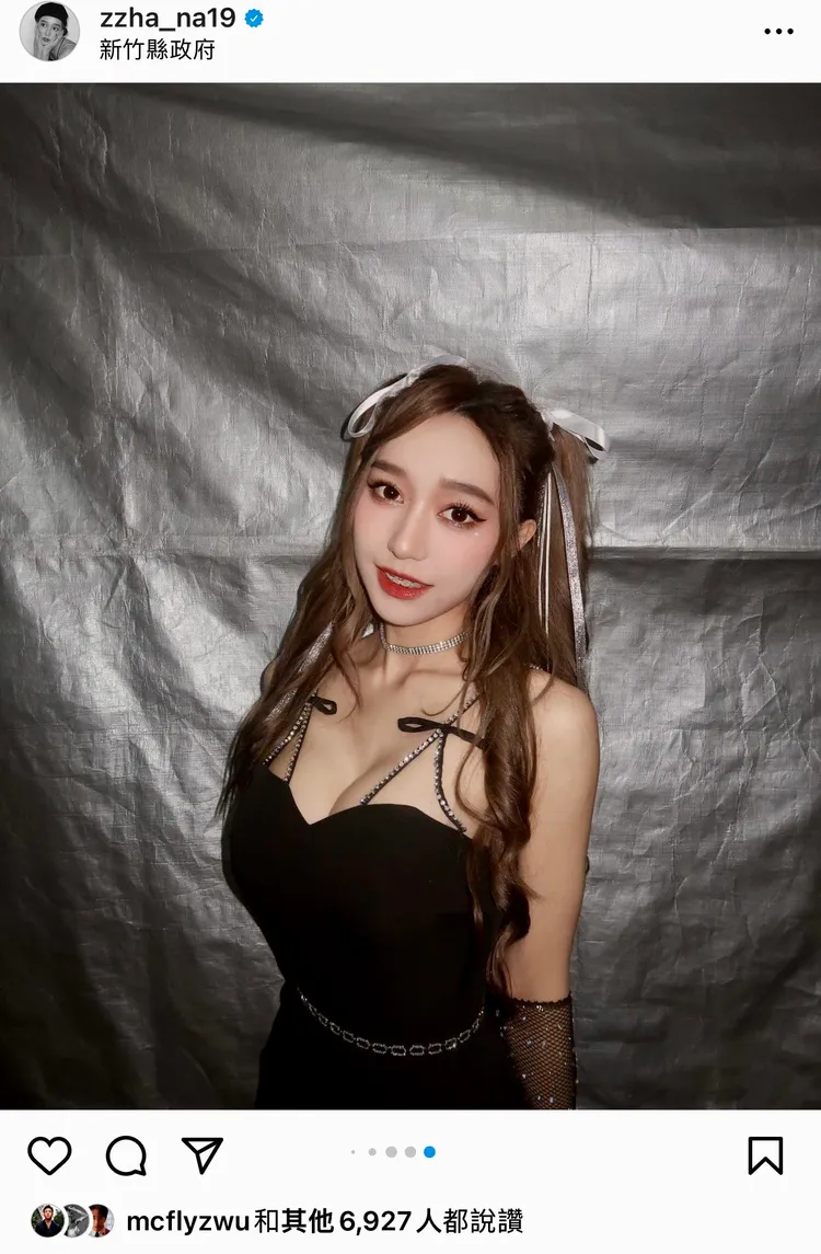 女團「G.O.F」舞蹈擔當夏娜，近日到新竹縣政府商演，開心在後台留影。翻攝夏娜IG