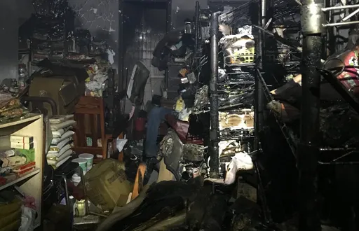 台中莒光新城火災2傷 疑點蚊香釀禍!婦人插管搶救中