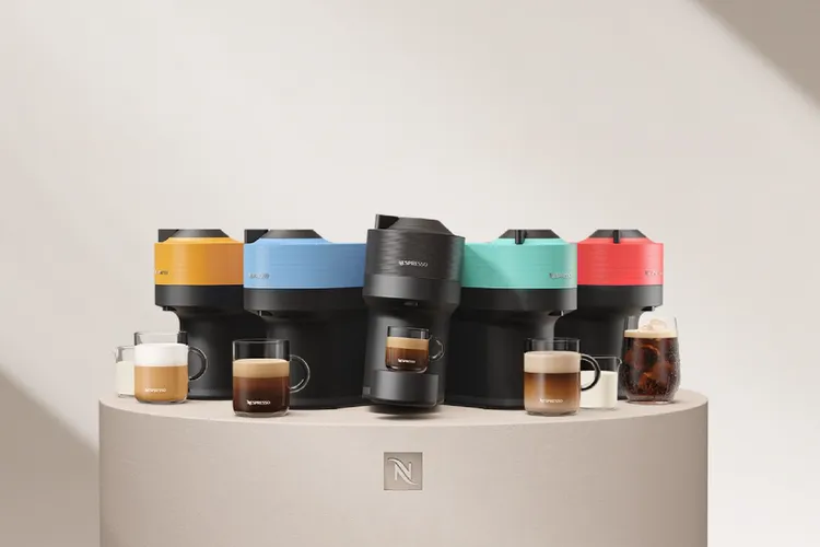Nespresso VERTUO POP咖啡機結合創新科技、時尚美感與直覺式操作介面，讓消費者以入門價格享受到高品質厚萃咖啡。業者提供