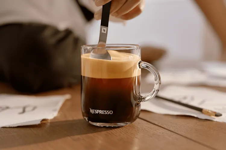 Nespresso獨家專利CentrifusionTM高速離心力萃取技術，呈現咖啡油沫的豐厚滑順口感。業者提供