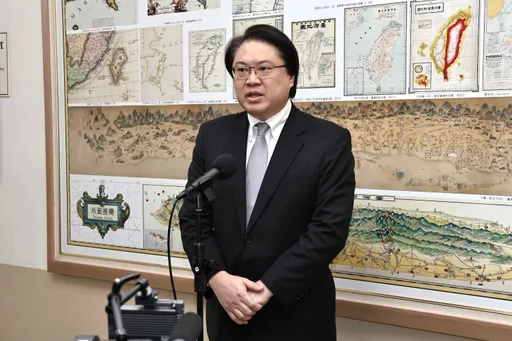 謝國樑「基隆青年送電動車」來了！　林右昌親曝3疑慮
