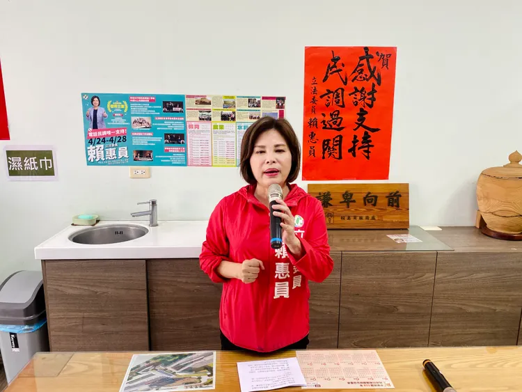 賴惠員新聞稿言詞犀利，同樣沒在客氣。王志弘攝