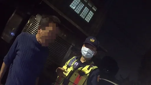 酒醉男深夜大聲叫囂妨礙安寧 警勸導揪出通緝身分