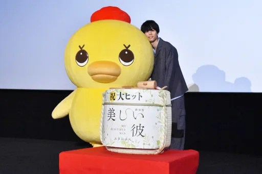 男星效法松坂桃李節約術 塑膠袋當包用到爛