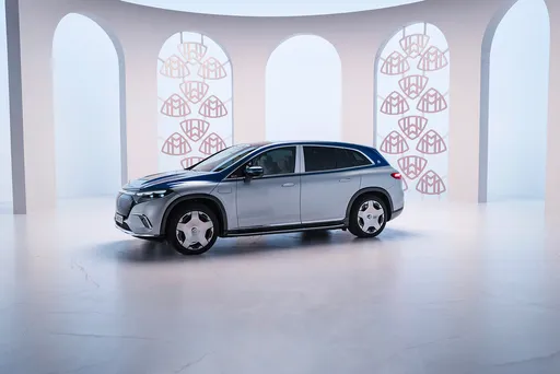 Mercedes-Maybach首款純電旗艦休旅  EQS SUV上海車展全球首演