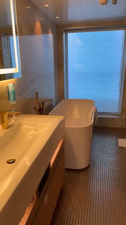 豪華浴室。引自廖老大臉書