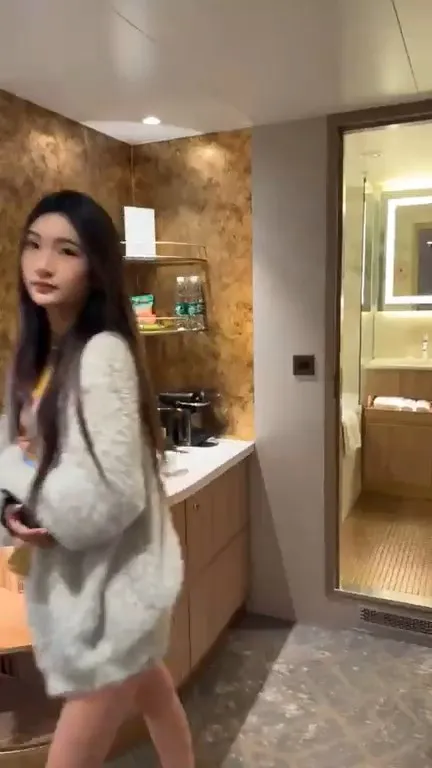 廖洋女友。引自廖老大臉書