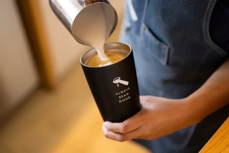 ABG Coffee推出「世界地球日限定商品」即日起開賣。業者提供