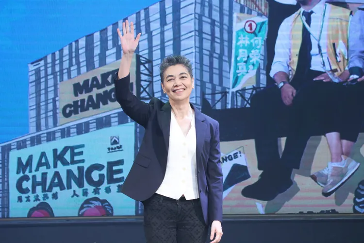 賴佩霞活像要參選。鄭孟晃攝