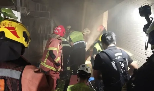 蘆洲公寓公廟火災1死　起火點疑在走道雜物